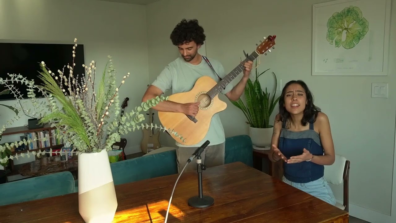 Pajarito - Camila & Avery