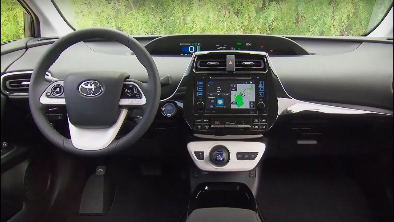 Prius PHV 2019. Дополнительный экран на андроиде