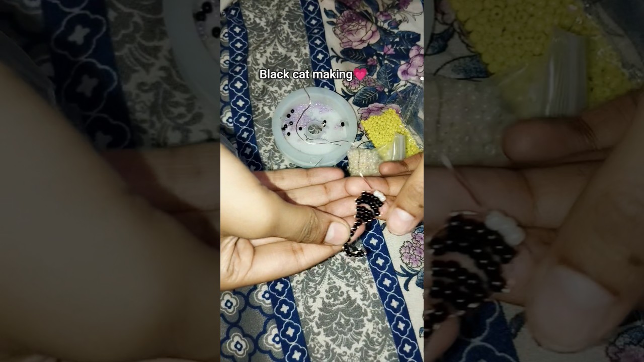 beaded cat making🎀 