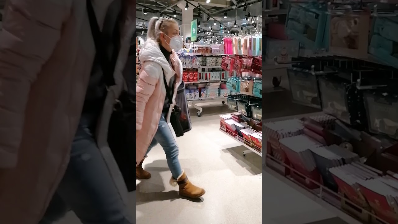 MUNICH STREET ,NEUPERLACH CENTRUM. SHOPPING MALL