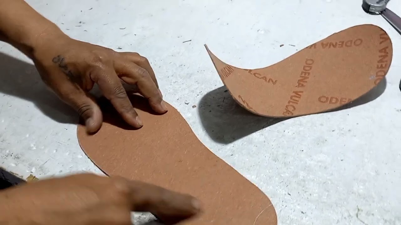 Elaboración de babucha pegada