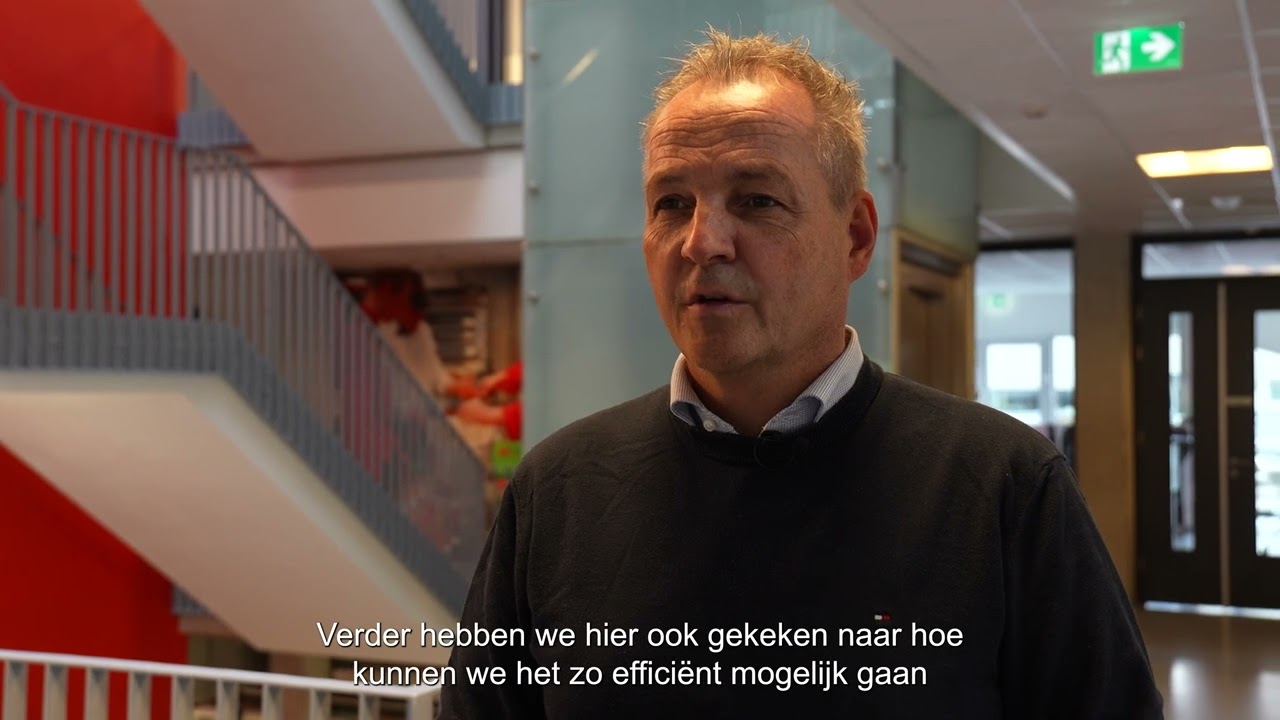 De gloednieuwe O-Lux in een moderne Famostar noodverlichtingsinstallatie bij het Leerpark Arnhem!