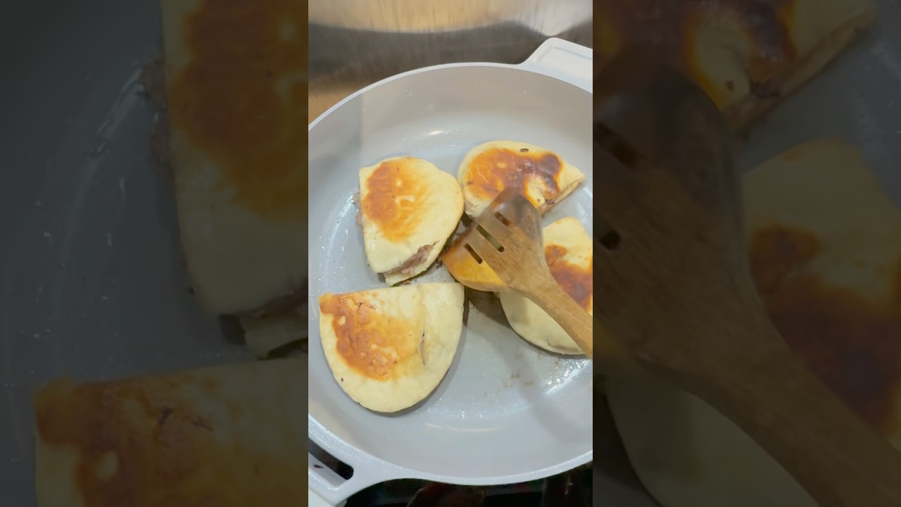 Have you ever tried this Arabic dish? Arayes    ! #hawawshi #arayes #middleeasternfood #cooking