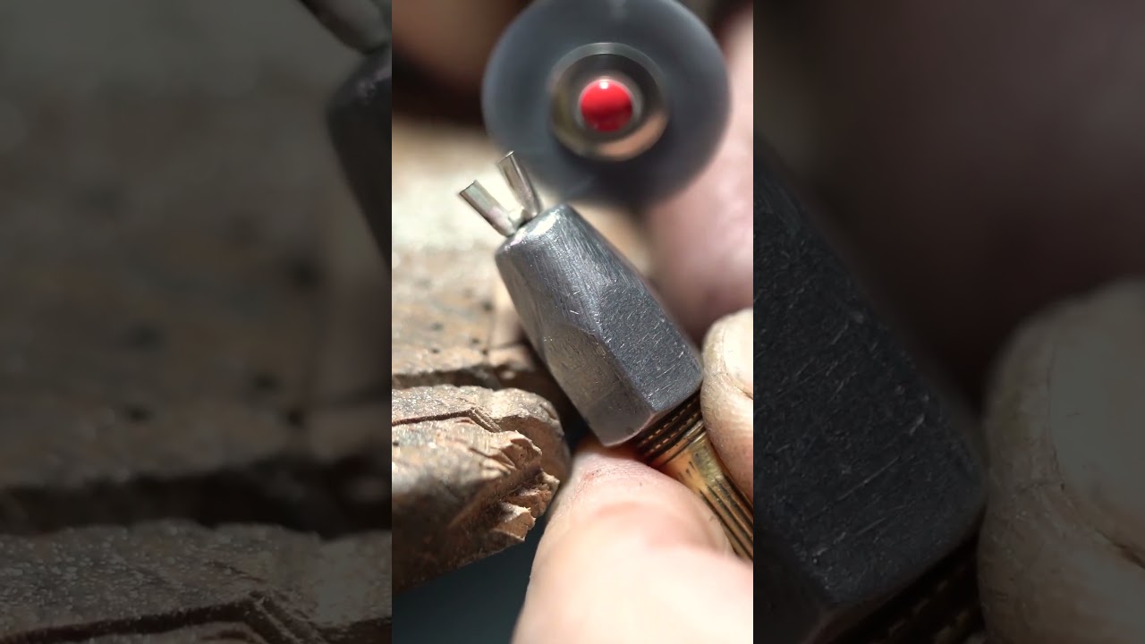 Making diamond stud earrings #jewelry #ring #studearrings #diamondsstud #minimalistdesigns