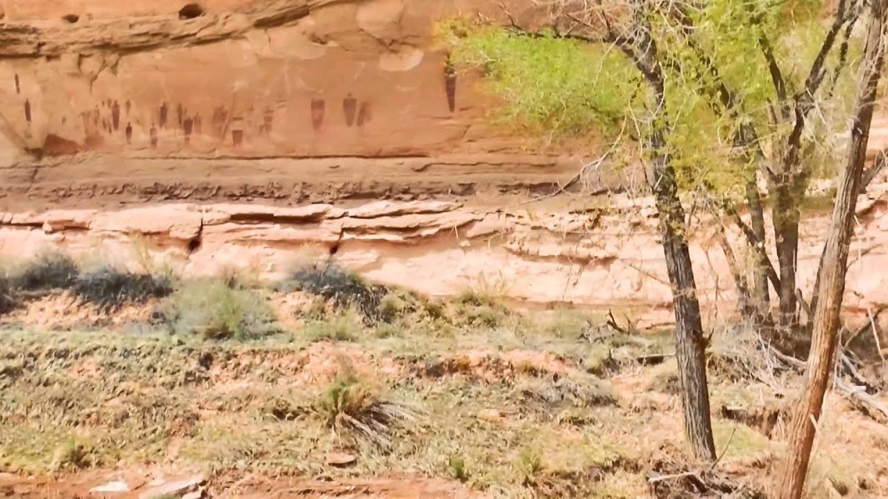 Horseshoe Canyon & The Holy Ghost Panel - Canyonlands National Park - Utah - Long Version