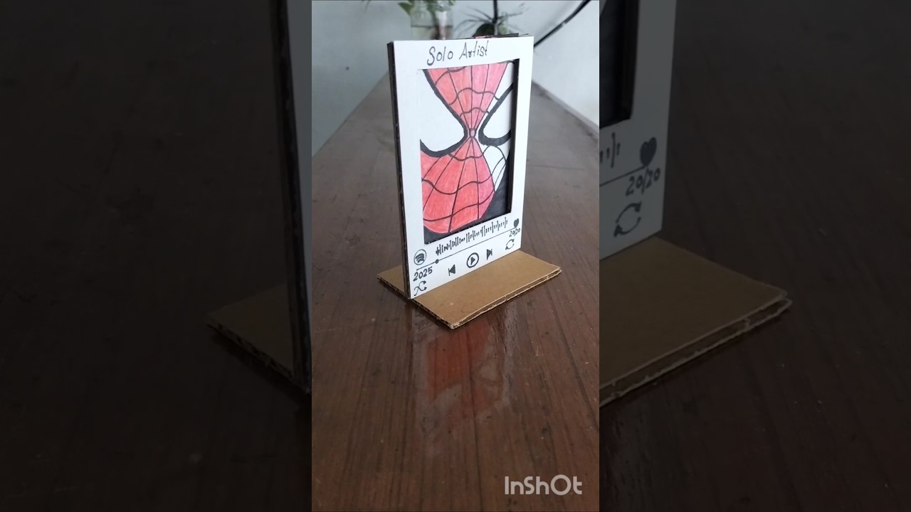 Cardboard Spotify card photo frame #diy #Spotify