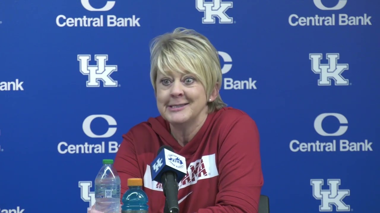 Kentucky Postgame: Kristy Curry & Karly Weathers