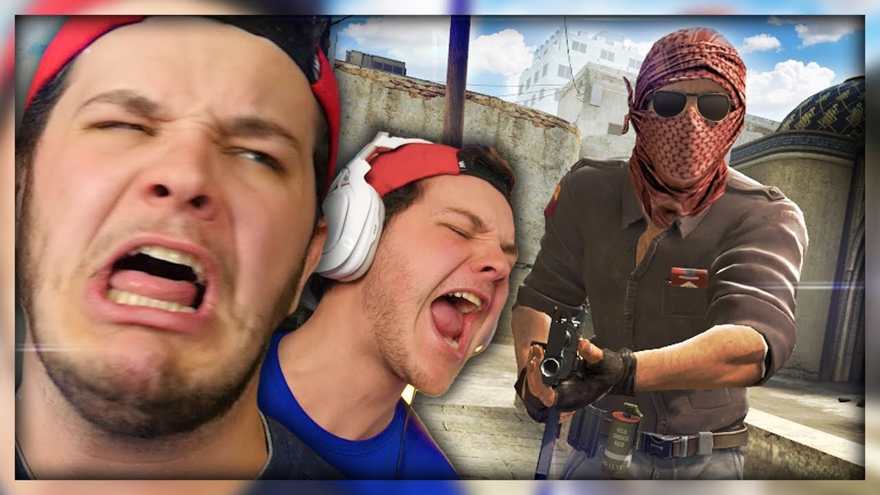 WORLD'S BIGGEST NOOB PLAYS CS:GO