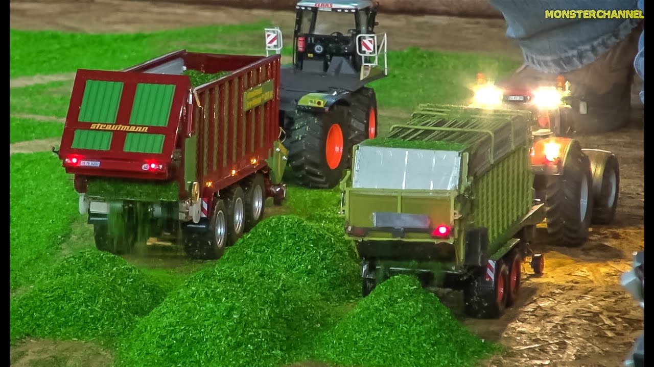 RC tractor action in 1:32 scale! R/C Miniature farming at Hof Mohr!