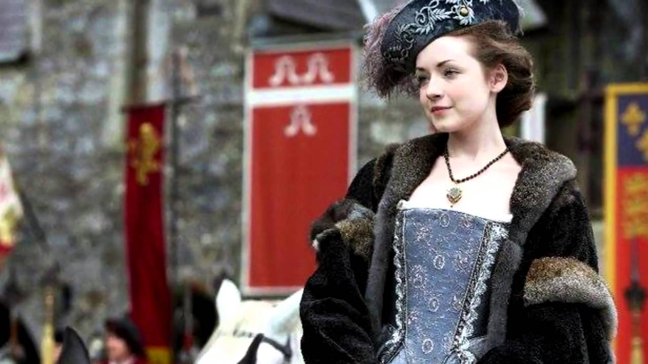 Everything Geek Podcast Special Guest Interview- Sarah Bolger