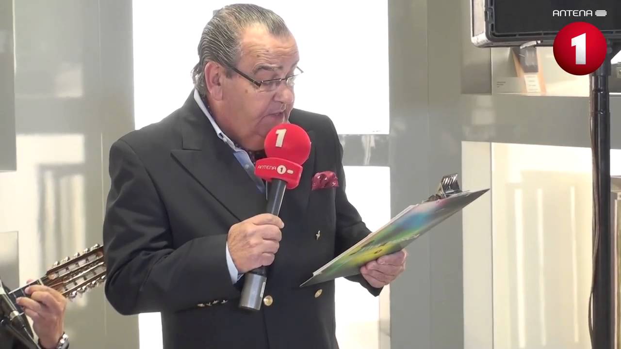 FERNANDO TORDO CANTA VIVA BREL AO VIVO NA ANTENA 1