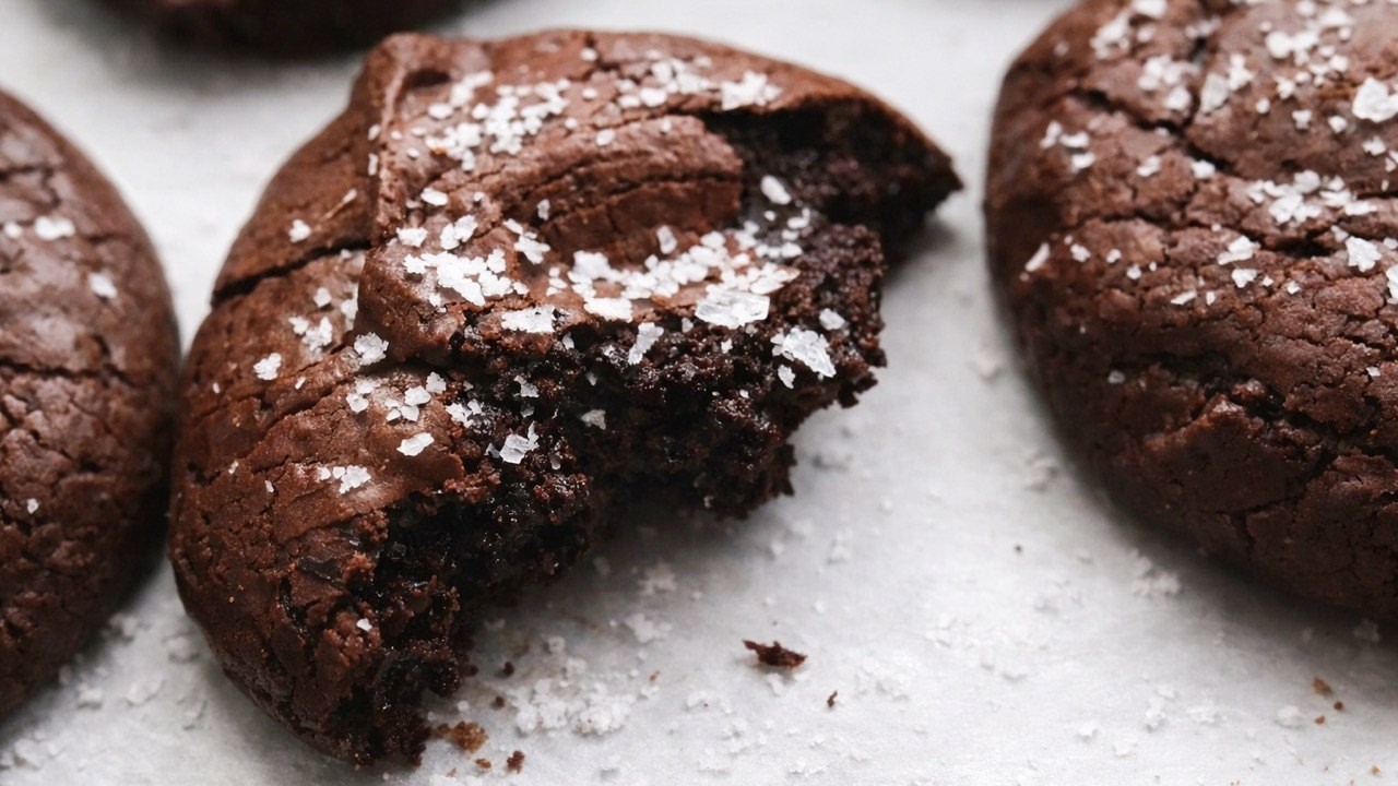 Gesunde Brownie Kekse – ohne Zucker & glutenfrei! In 5 Minuten fertig!