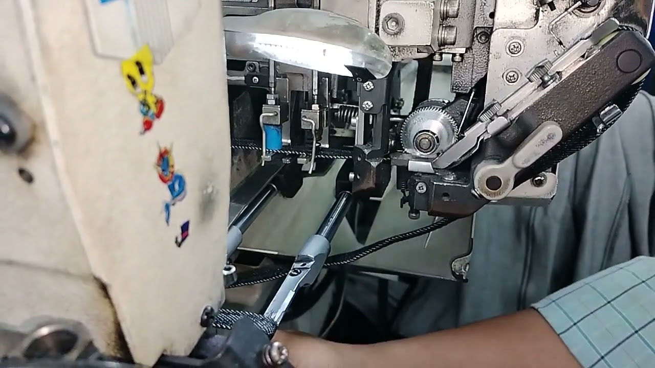 juki MOL-254 loop attached machine slow motion video