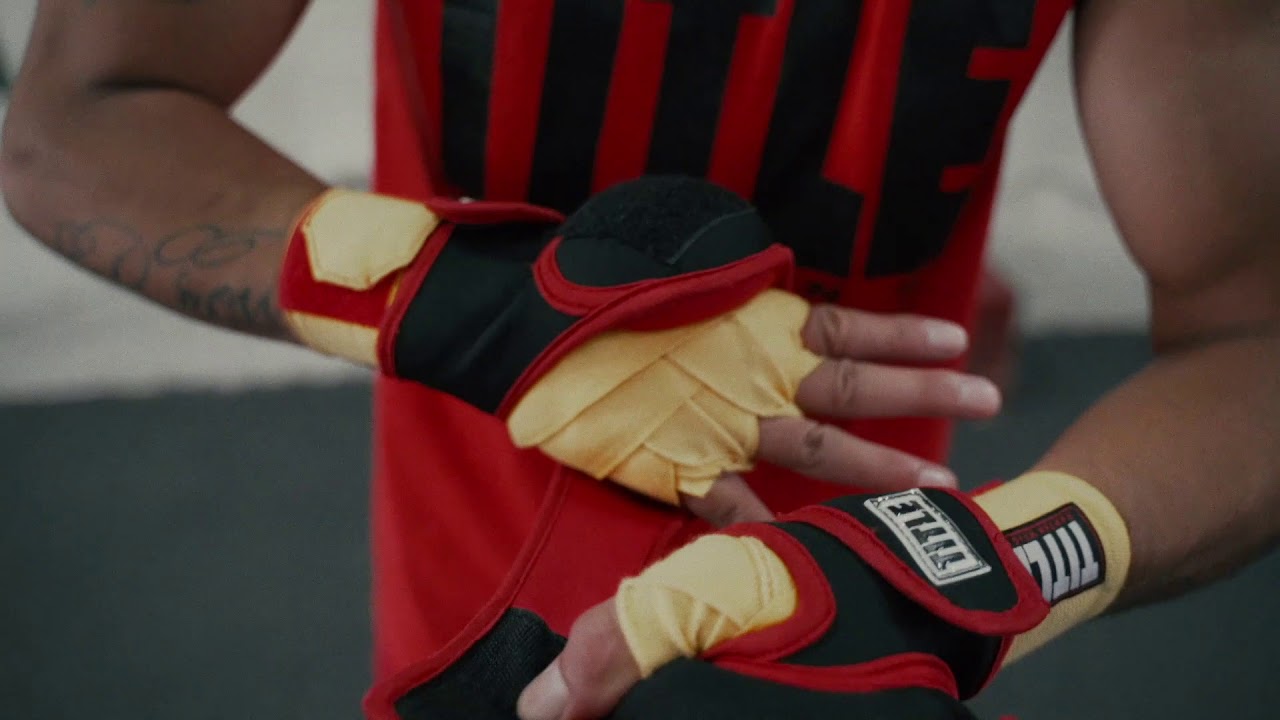 TITLE DELUXE WEIGHTED GLOVES - TITLE Boxing - Fitness Weighted Gloves