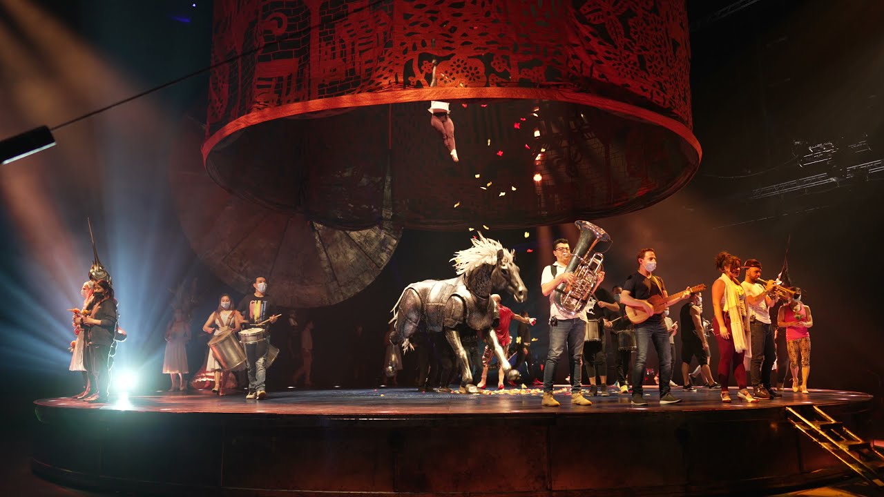 CIRQUE DU SOLEIL : VLOG TECHNICIENS LUZIA (ACTIVE LE SOUS-TITRE)