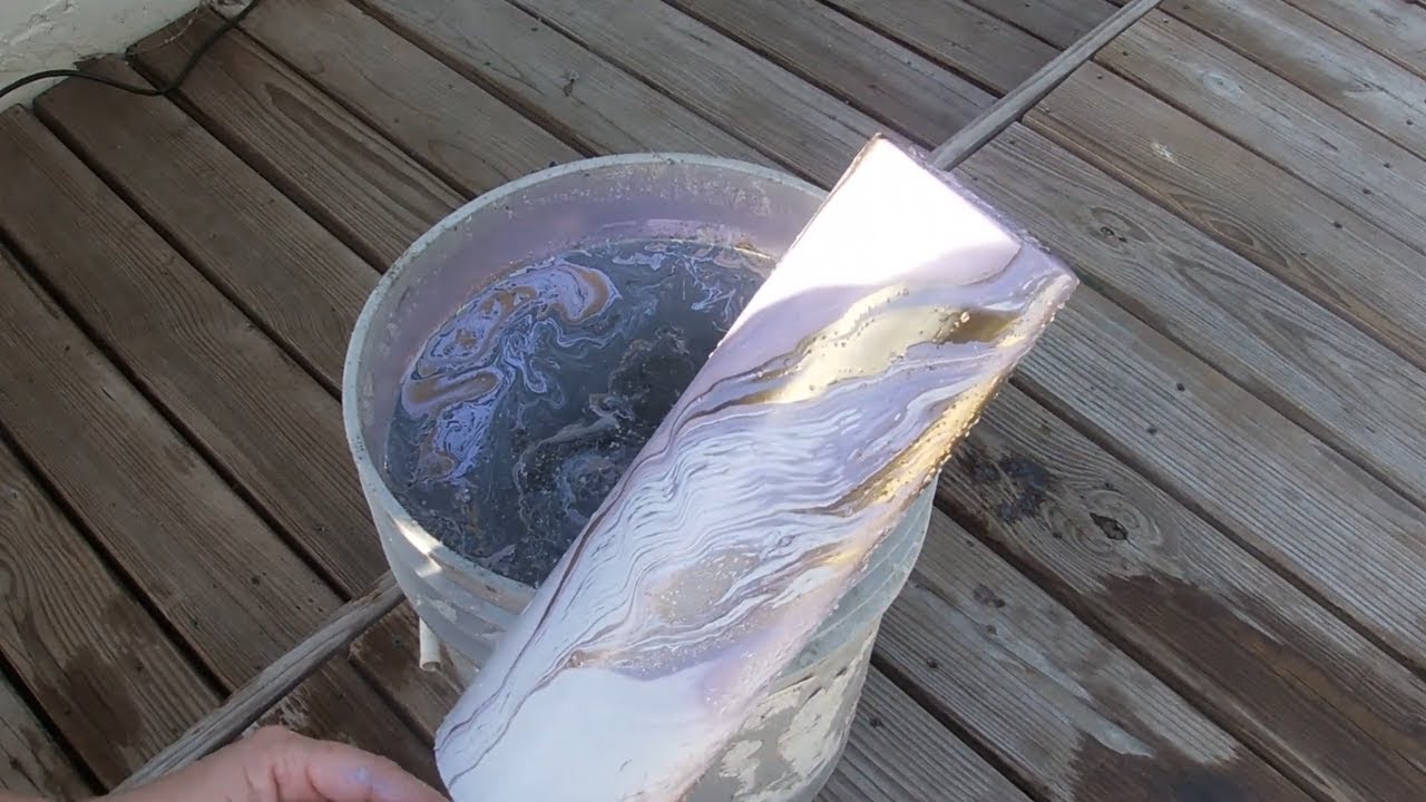 Hydro Dipping on a Light and Dark Base Tumbler Tutorial
