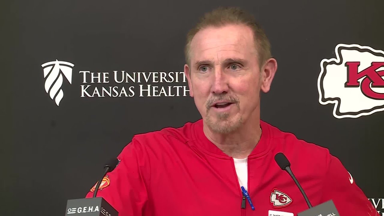 Chiefs DC Steve Spagnuolo says the Commanders are the same, even with a backup quarterback