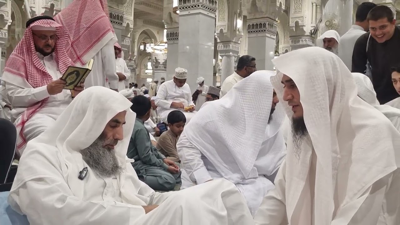 الحمدلله ختمة الطالب علي الحمصي  على الشيخ يحيى بن عبدالعزيز اليحيى  كتب السنة  في المسجد الحرام 