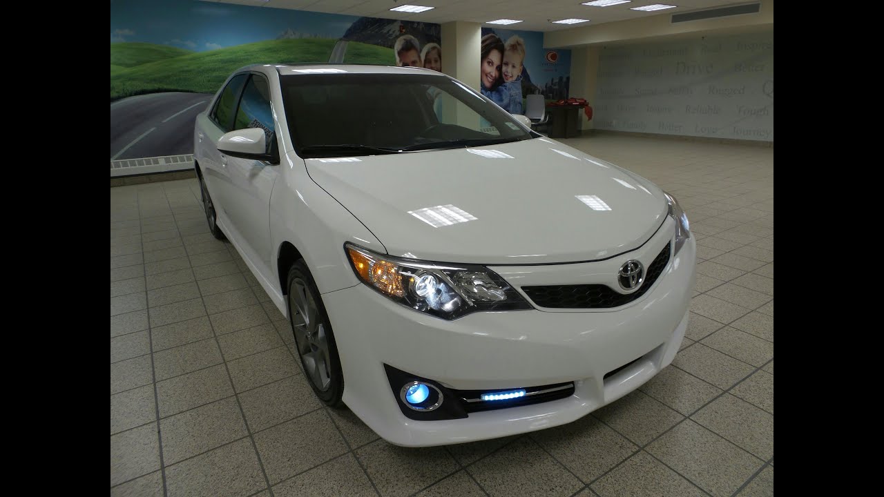 2012 Toyota Camry SE V6 | Calgary, AB | 150322A | Charlesglen Toyota