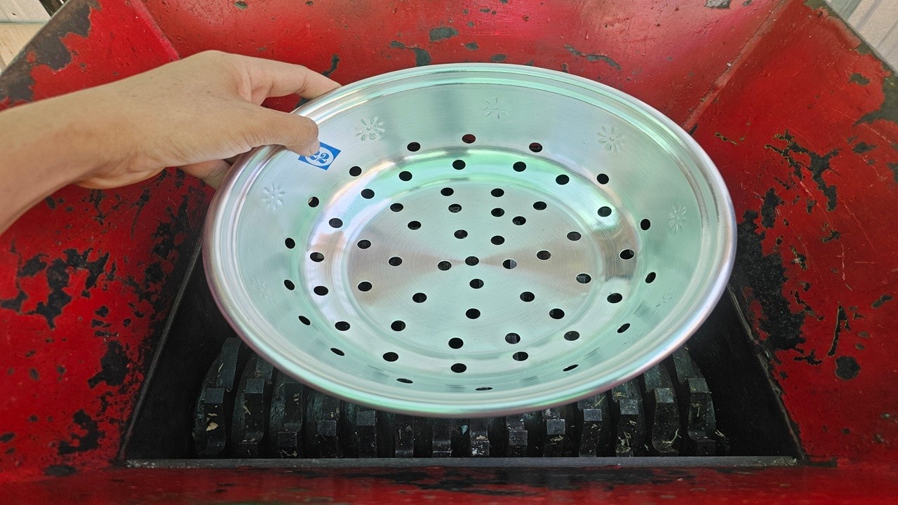 Round Steaming Basket/Stainless Steel Food Cooking vs Fast Shredder Machine | Oddly Satisfying!