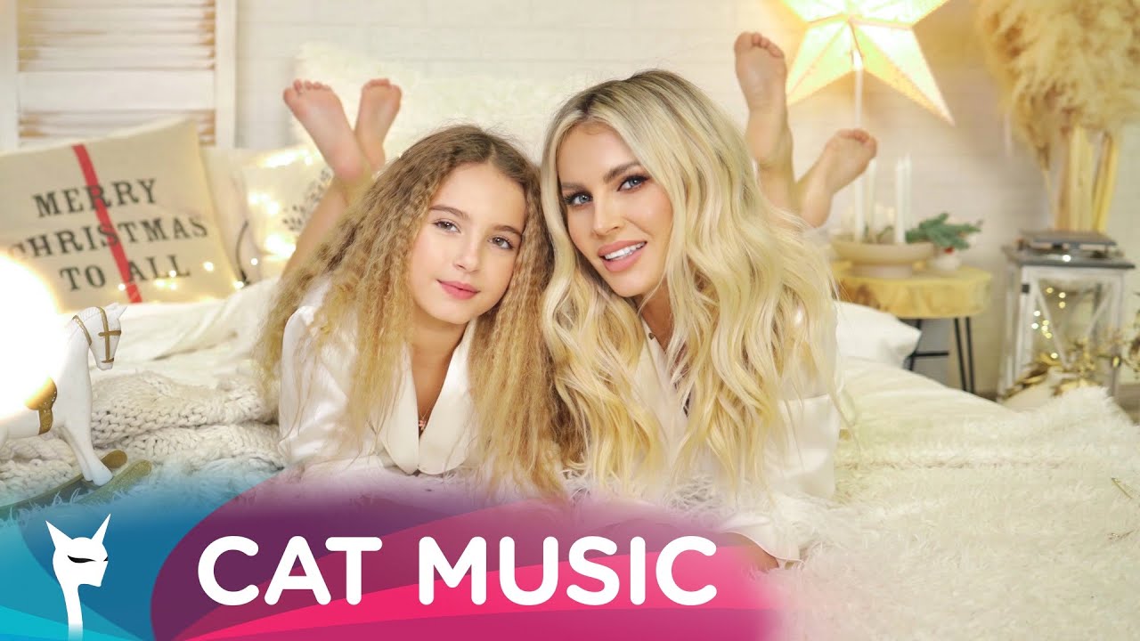 Andreea Banica si Sofia - Colinde de Craciun (Official Video)
