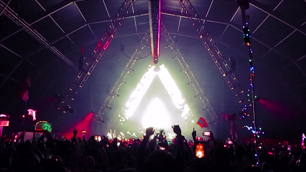 Vini Vici at Dreamstate SoCal 2021