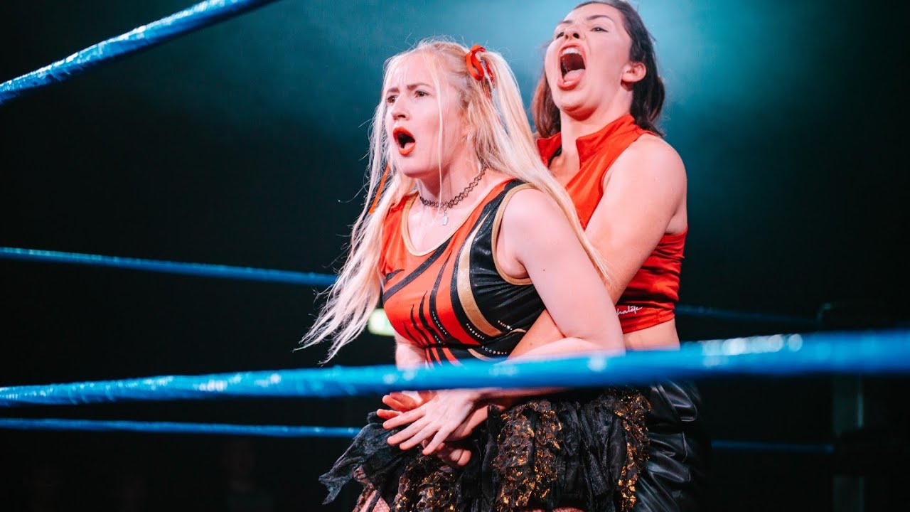 Sexy Artemis (Amira) vs Darcy Stone | Slam & Pinegrapple