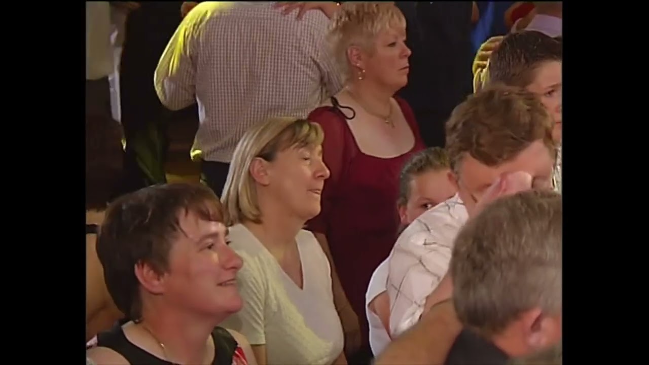 Big Tom & The Mainliners - Bright Silvery Light Of The Moon (Live In Castleblayney)