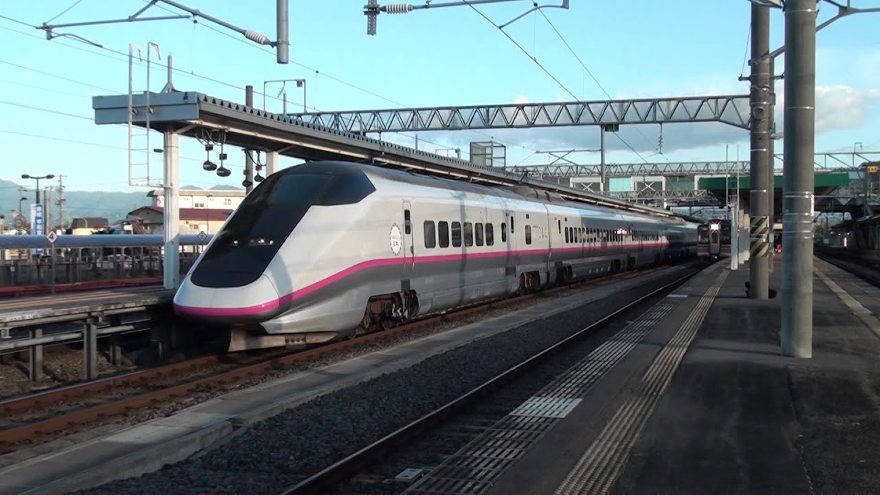秋田新幹線　大曲駅　E3系こまち　到着→出発！！！