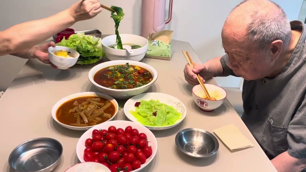 第八天94歲父親吃土豆燒牛肉Day 8｜94-year-old Dad’s daily meal: Braised Beef with Potatoes