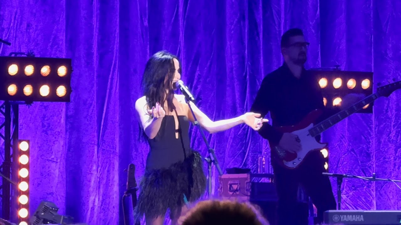 The Corrs - Runaway (Live in Bangkok 2025)