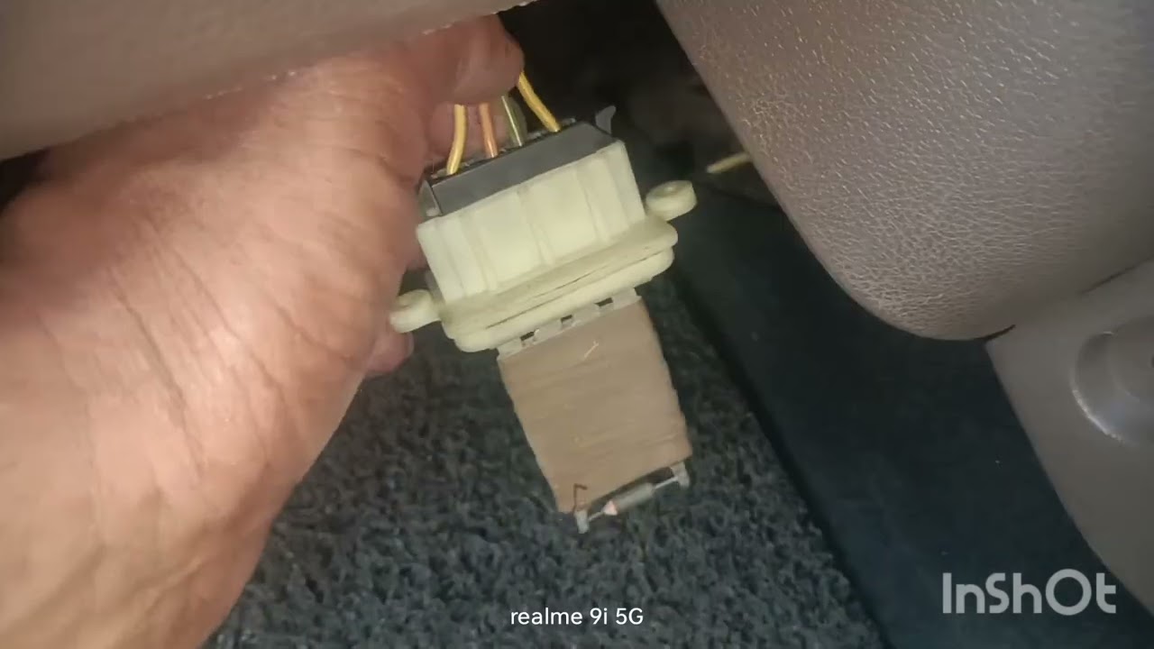 Renault duster ac blower and ac compressor not working