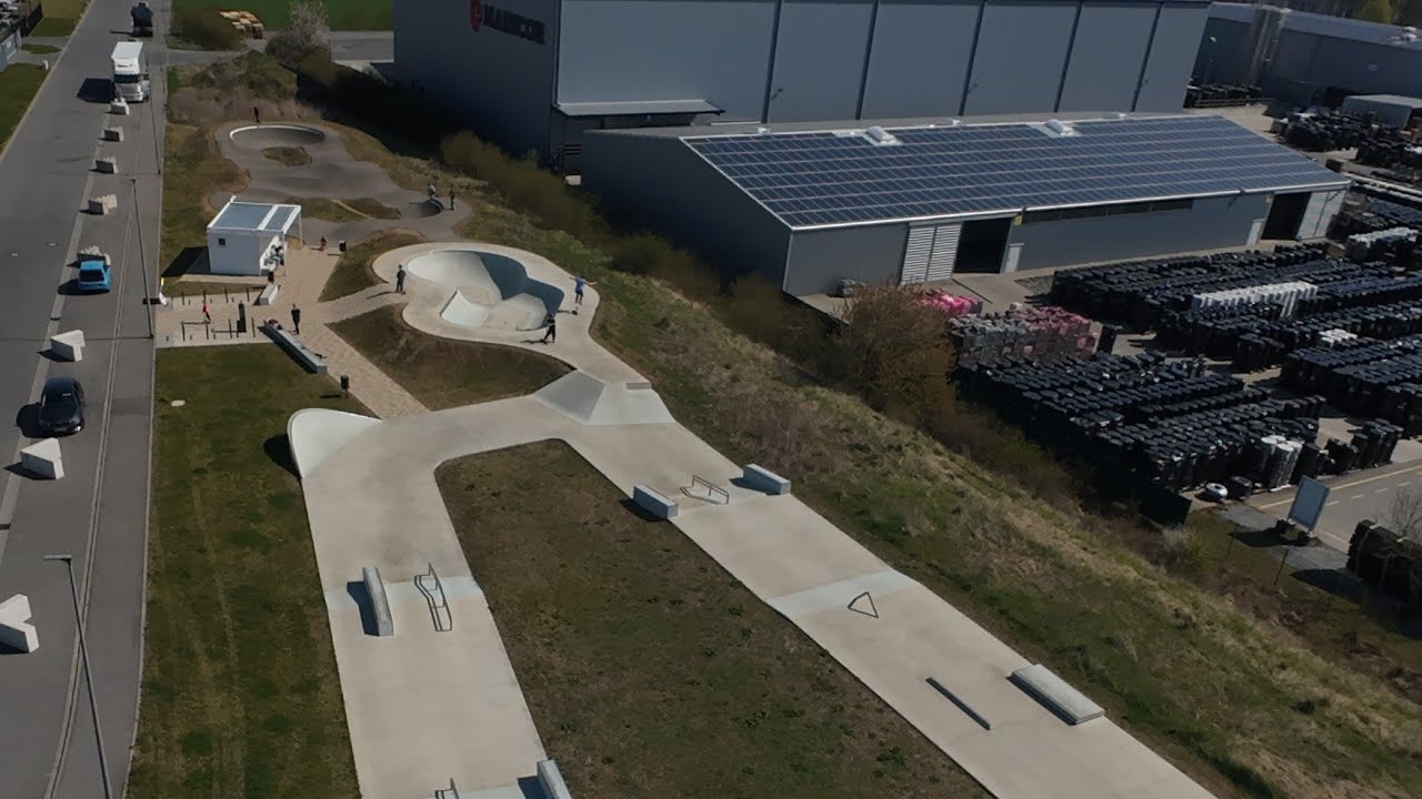 Skatepark Knetzgau (A70 Bamberg und Schweinfurt) . Skateboard