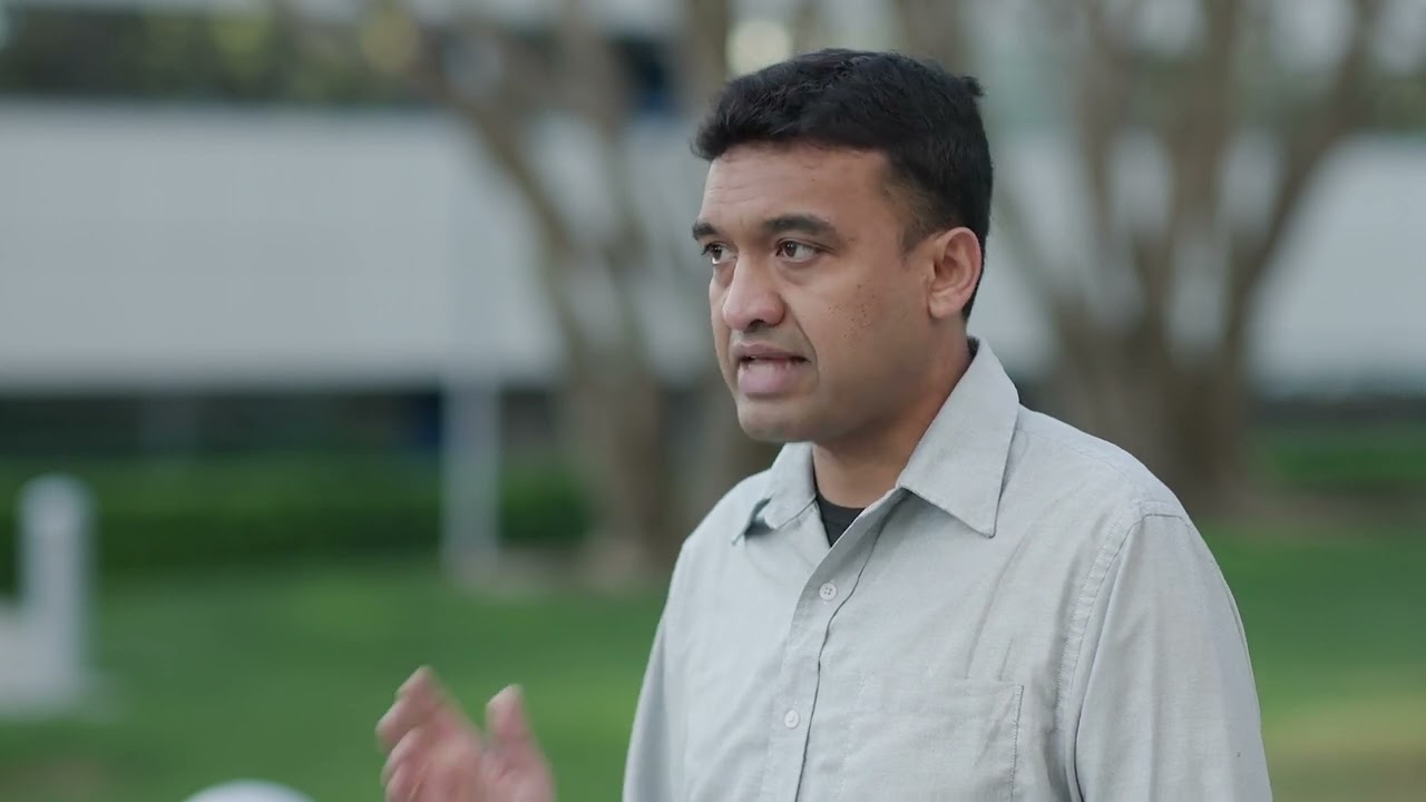 Wireless AI model lifecycle management