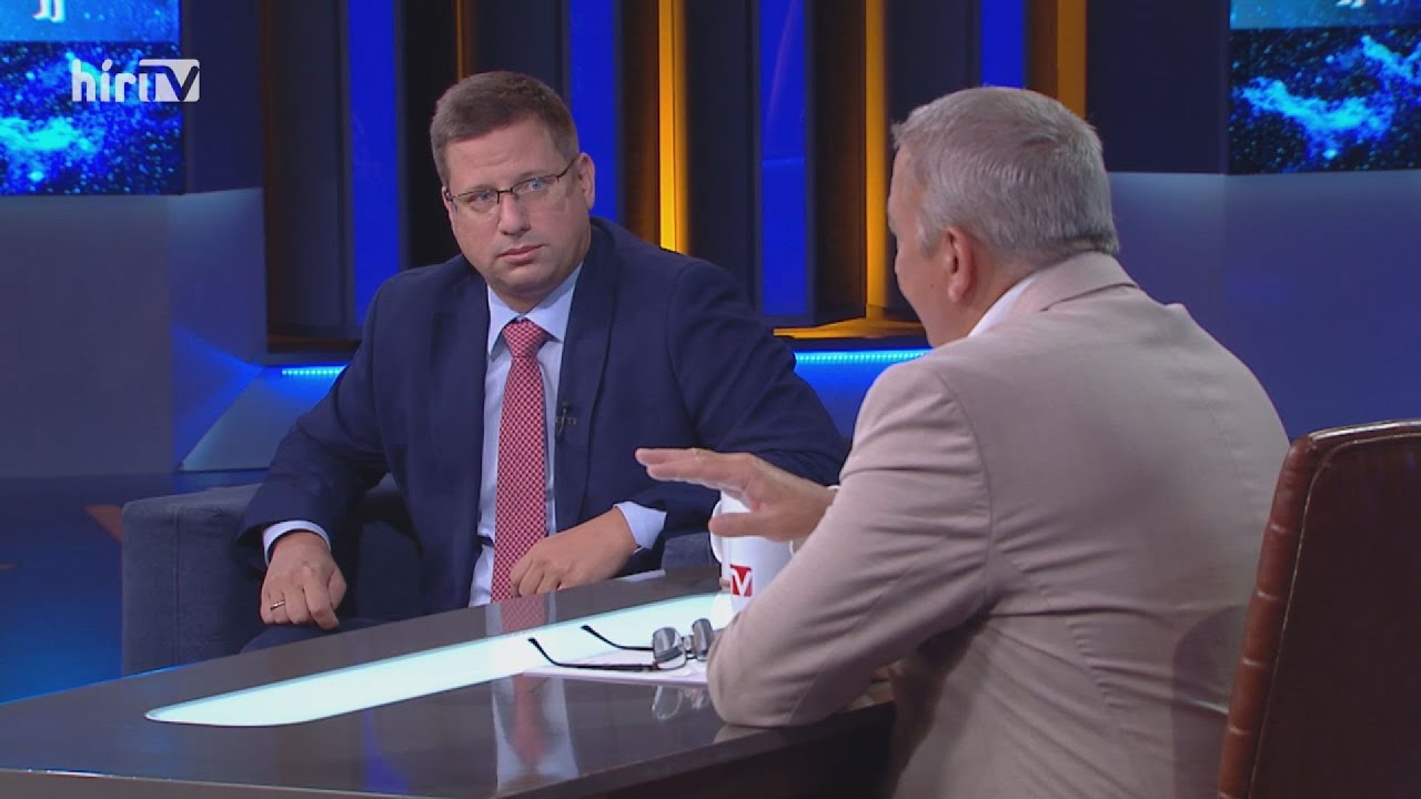 Bayer show - Guly&aacute;s Gergely