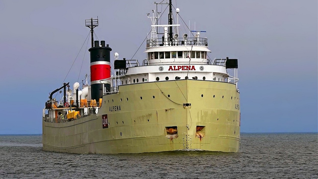 Alpena - Finally Back in Service! The Oldest Laker Returns to Duluth/Superior