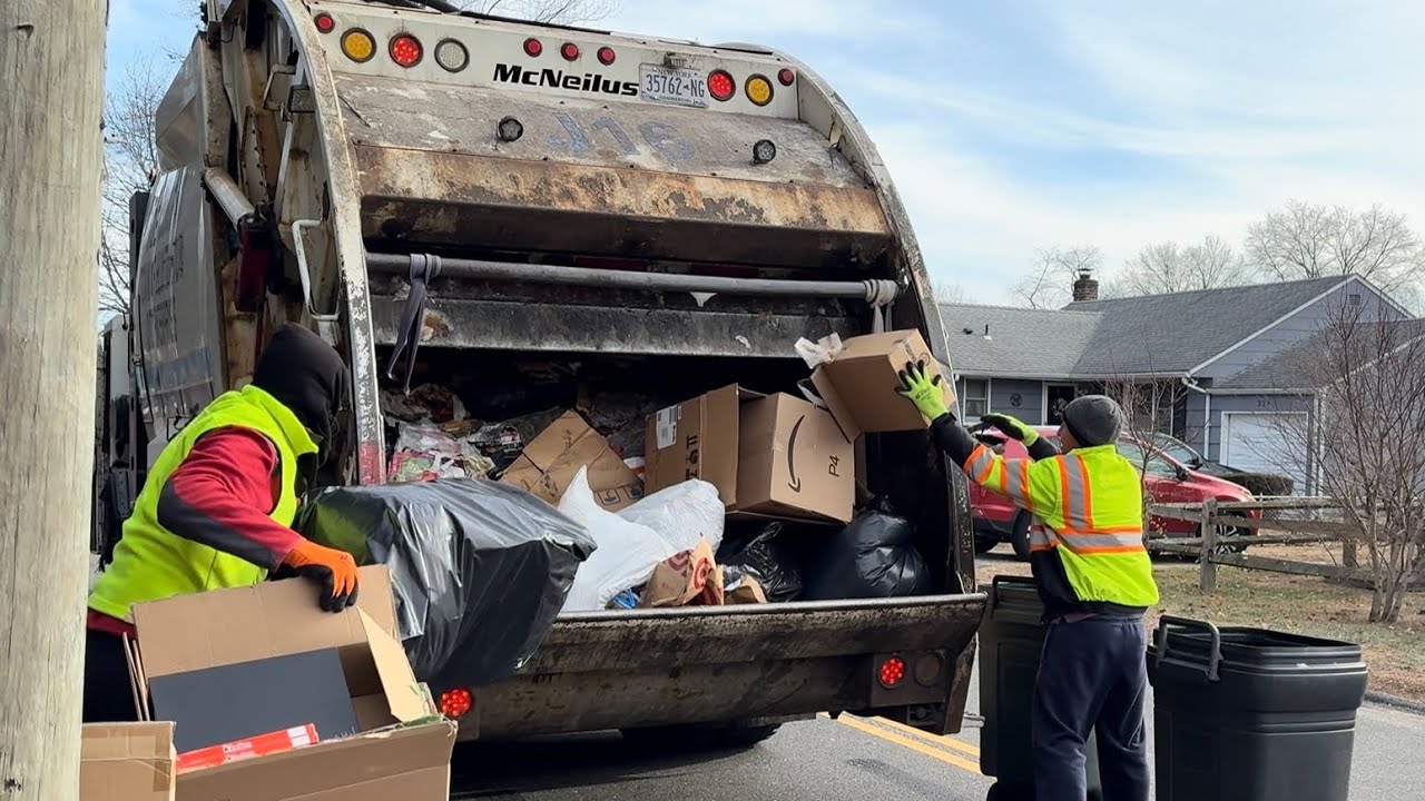 Super Fast Heavy Manual Post-Christmas Trash | Jody Enterprises Garbage Truck (Part 2)