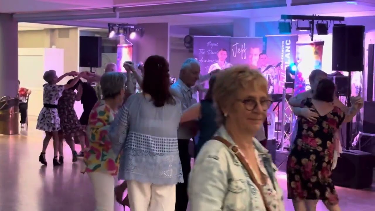 Avec LES DO-MINOTS, à Santa Suzanna (Espagne), le 16 mai 2024, troisième soirée dansante.