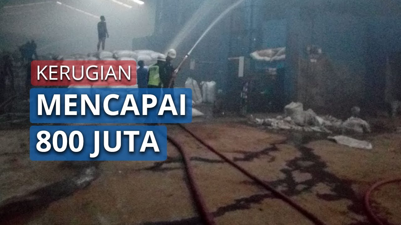 Video Detik-detik Kebakaran Pabrik Gula Pakis Baru, Kerugian Capai Rp800 Juta