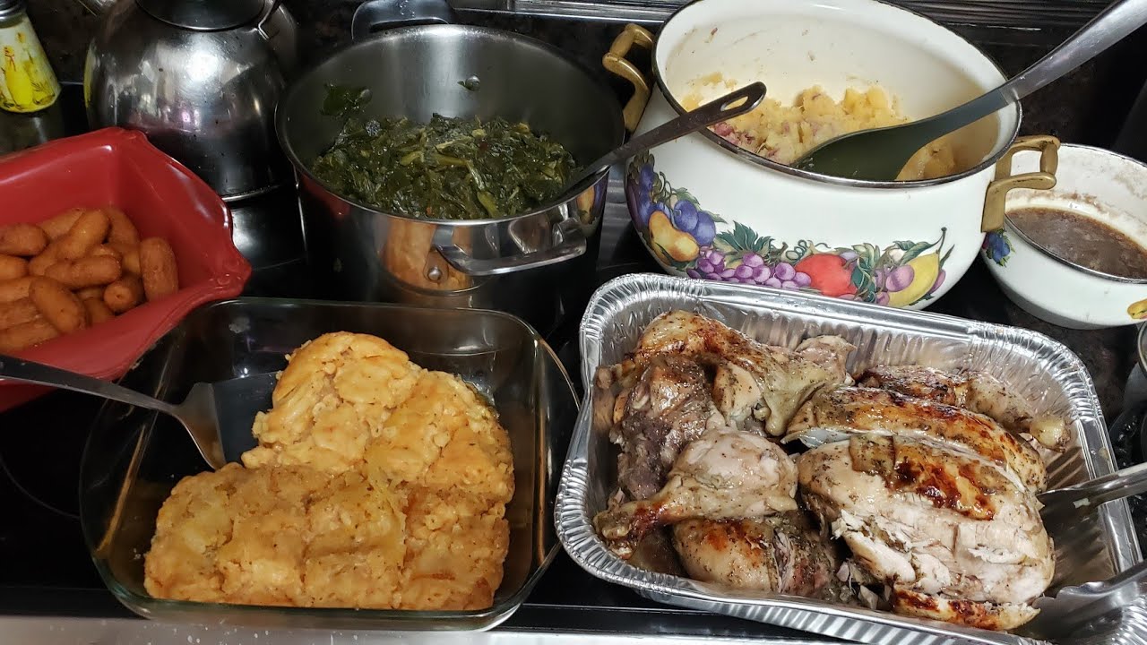 Воскресный ужин: запеченная курица, брюква, листовая репа, макароны с сыром (неполный) и хашпаппи!