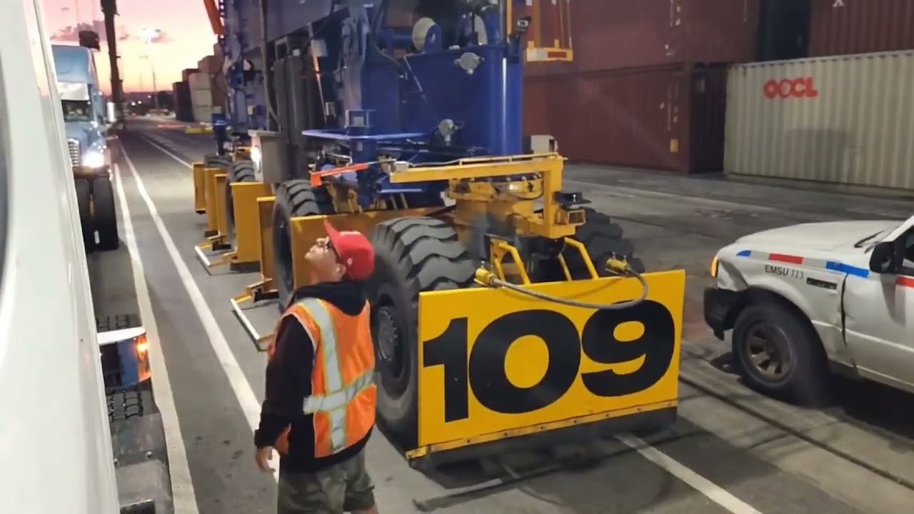 Driving in the Ports of Los Angeles, FMS port.