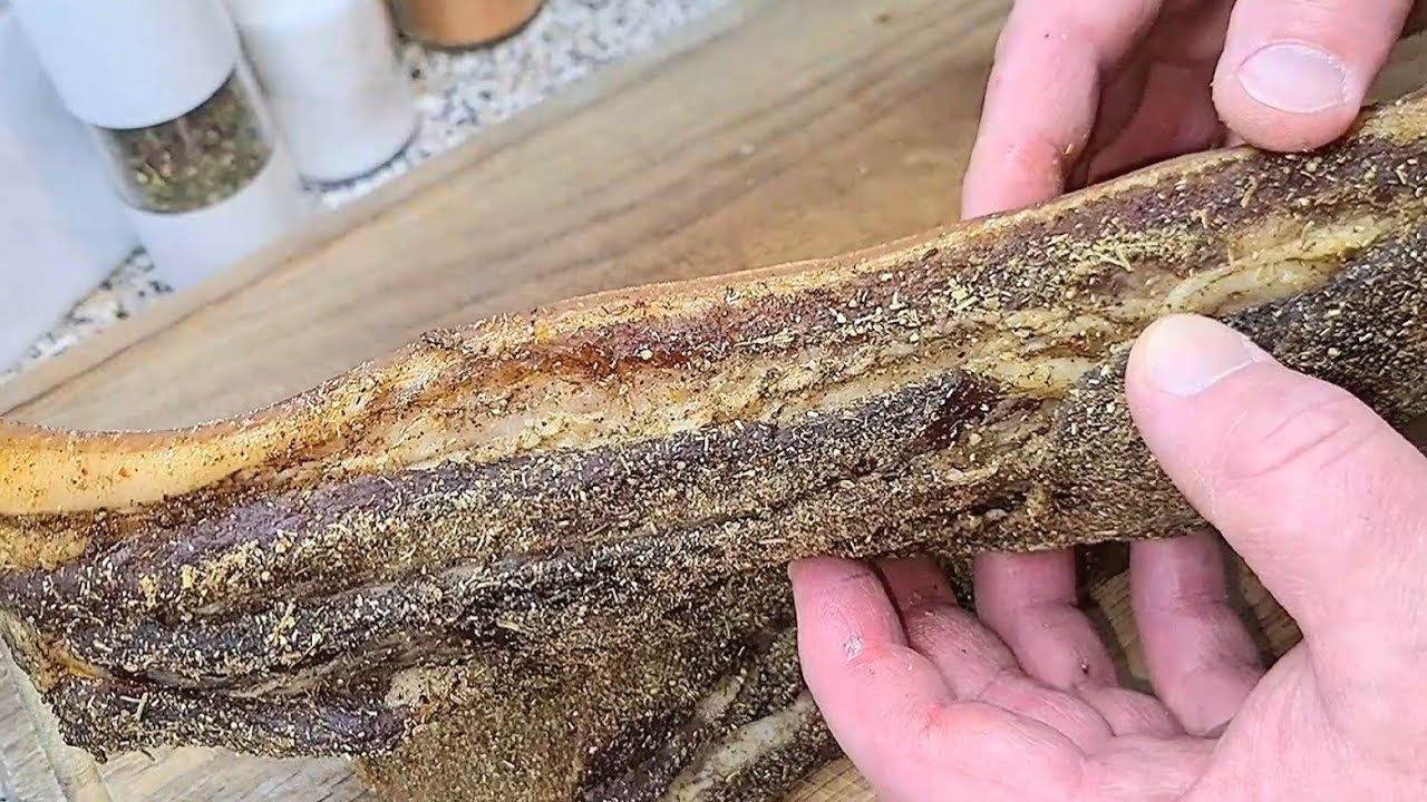 ВЯЛЕНАЯ СВИНАЯ ГРУДИНКА