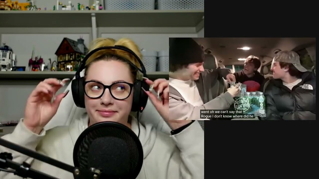 Reacting to the Sturniolo Triplets-'HEAR ME OUT CAKE!!'