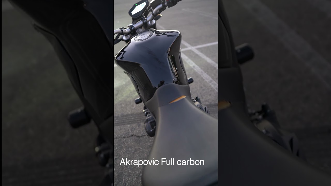 Yamaha FZ09 w/full  Akrapovic Carbon fiber Exhaust. More Videos coming soon SUB!!