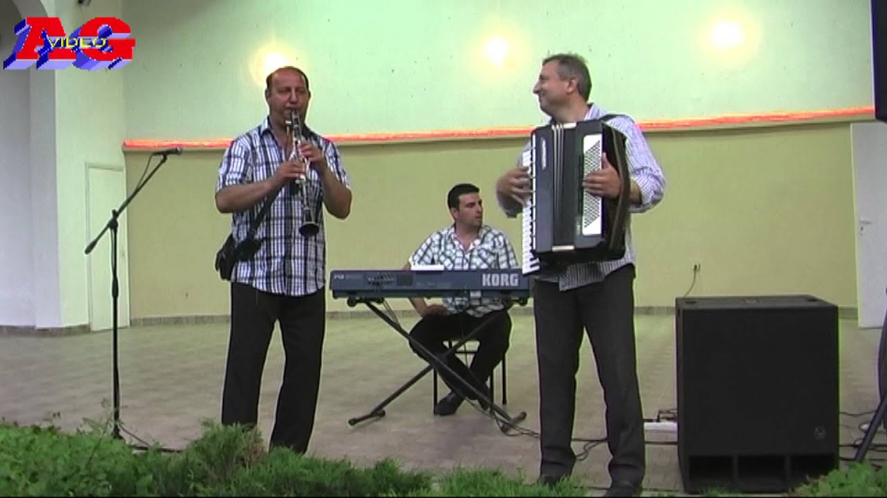 Оркестър''Топлика'' и Венета Хитова -Хороводна китка-2014