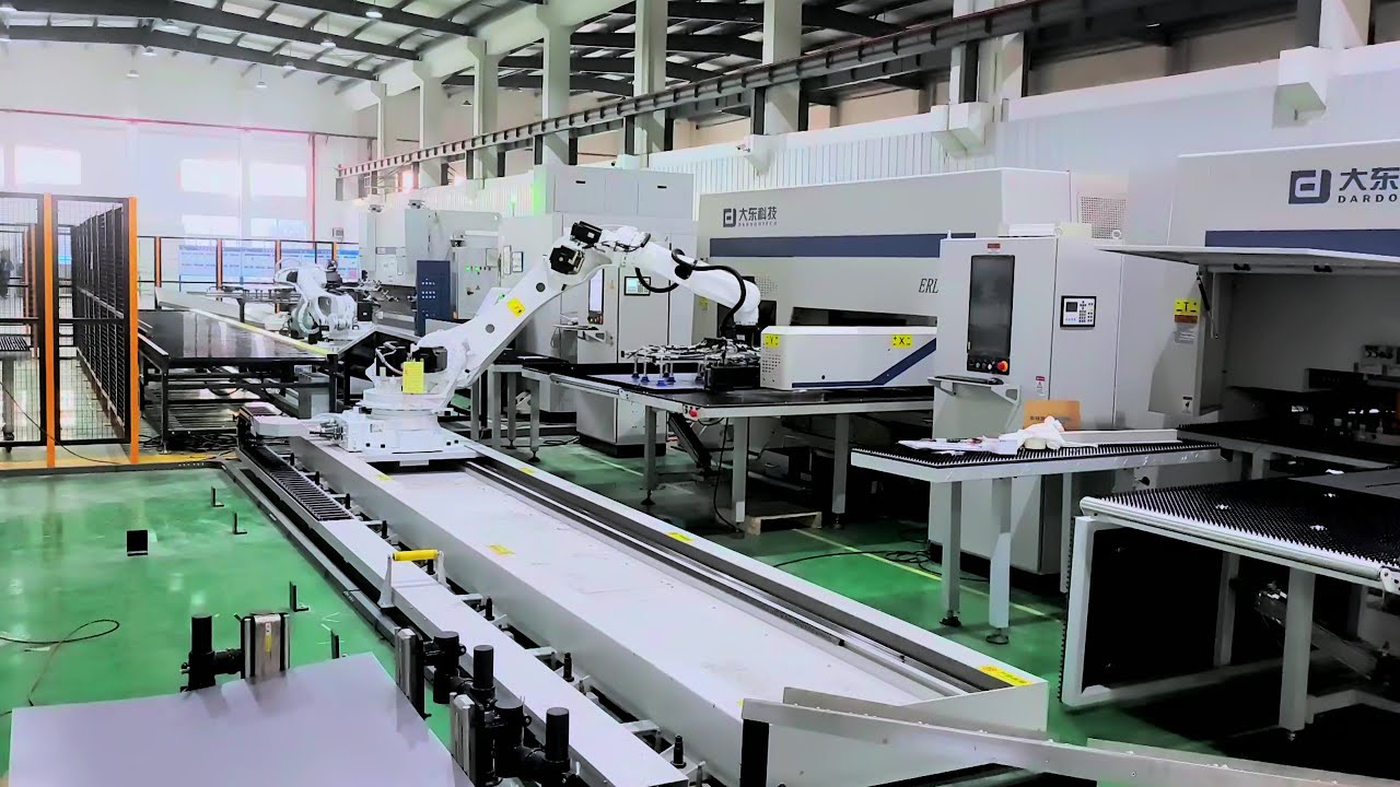 Automation line for sheet metal #robot #pressbrakemachine #sheetmetals #automation #punchlaser