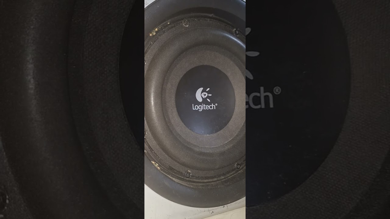 Bass test with the Logitech Z2300 (Bassotronics - The Feeling Of Bass)