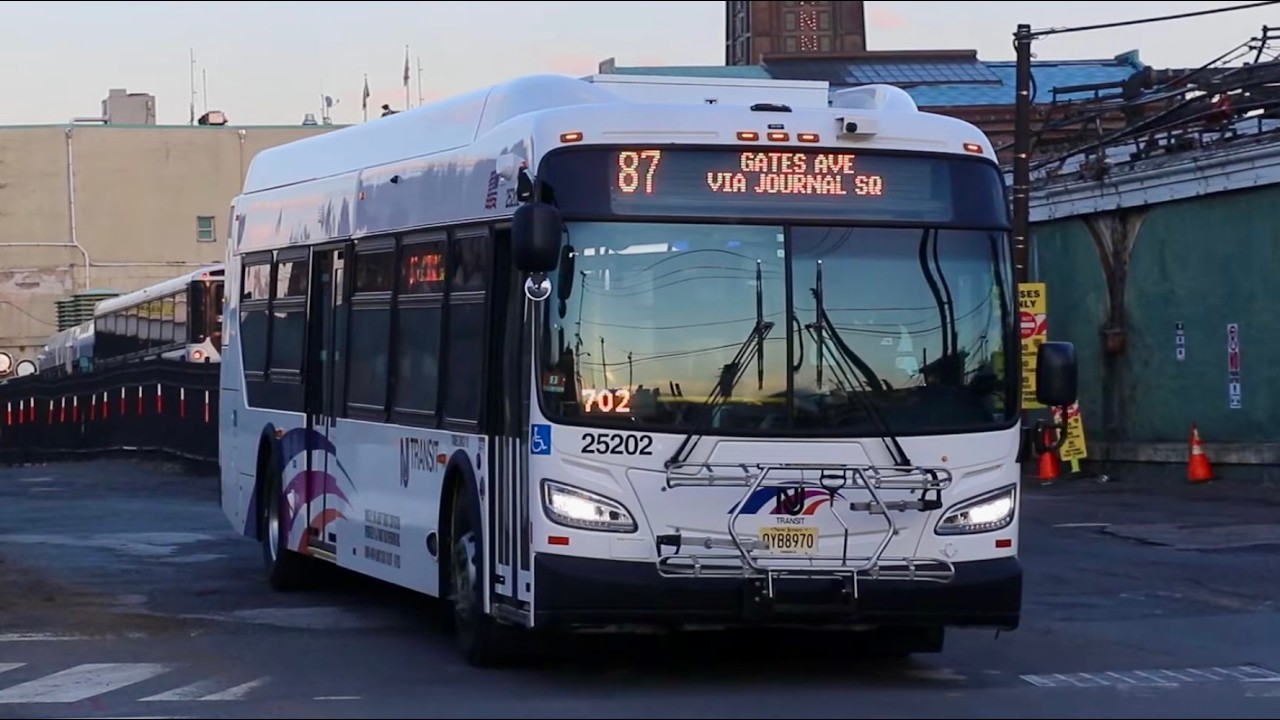 New Jersey Transit: 2025 New Flyer XD40 #25202 on the 87 at the Hoboken Terminal - PATH