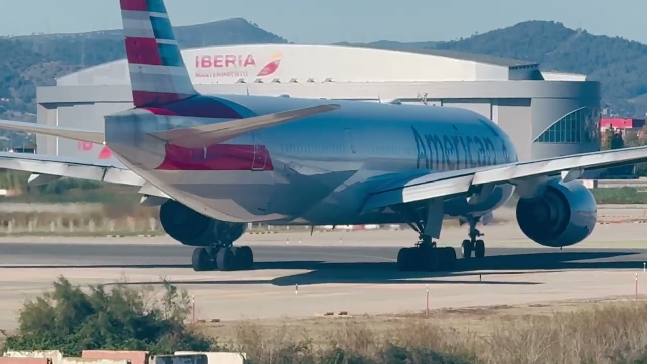 Unos cuantos “heavies” despegando por la 24R en LEBL