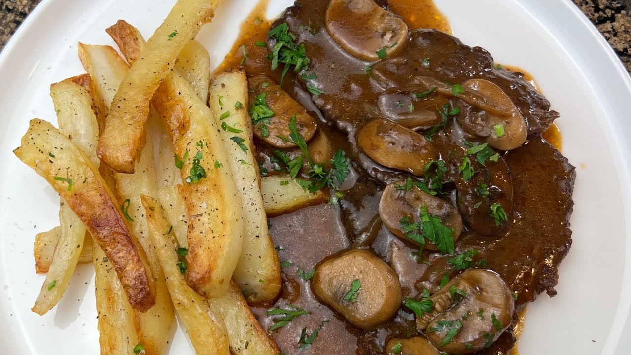 Bifteket e Furres me Leng qe SHKRIHEN ne Goje 😍 Sekreti i Biftekut te Furres me Kerpudha dhe Patate